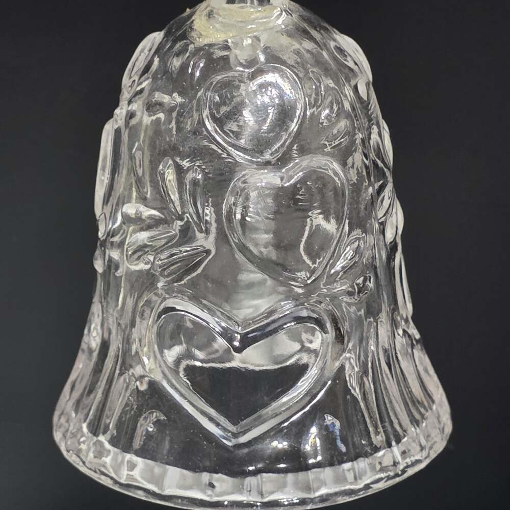 Vintage 24% PbO Clear Lead Crystal Glass Bell Hearts Floral Taiwan 5.5"